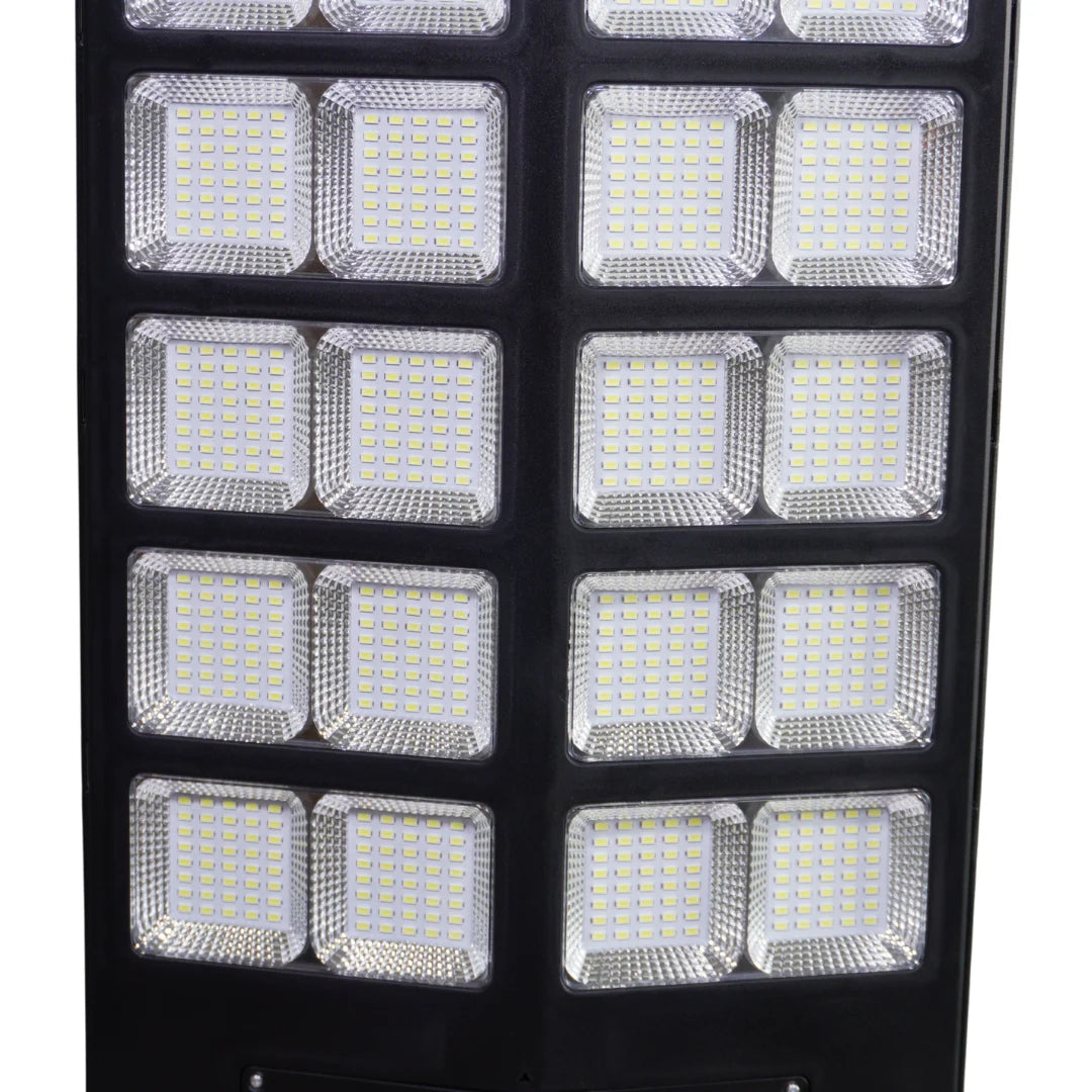 Lampa Solara Stradala Helio PRO Innova 1000W – LED 80 000 lm, Senzor Miscare, Senzor Lumina IP66, Telecomanda & Suport Prindere